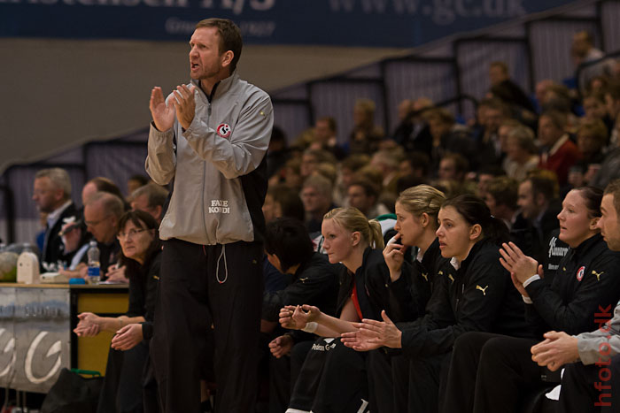 Esbjerg trner Teddy Barrett.