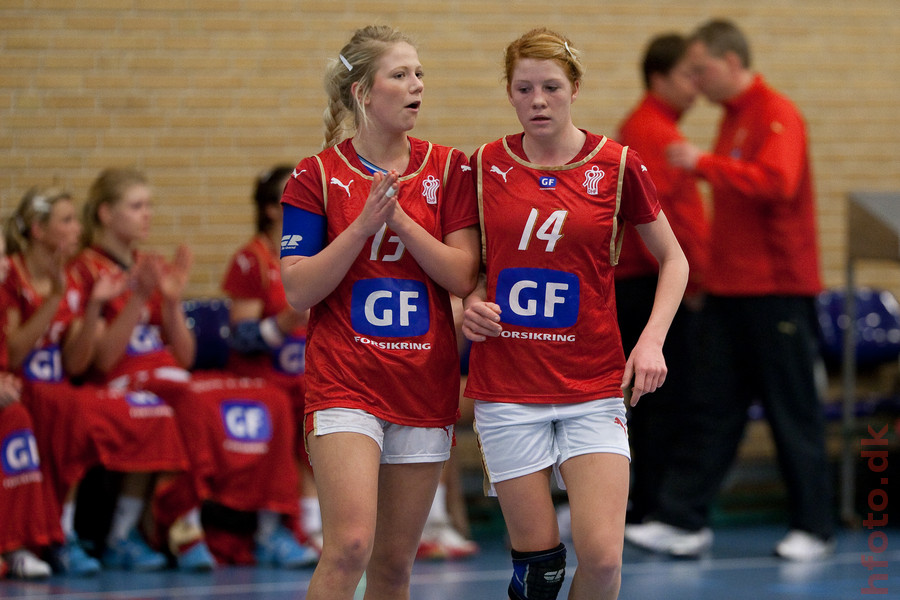 Amanda Brogaard, Mathilde Neesgaard.