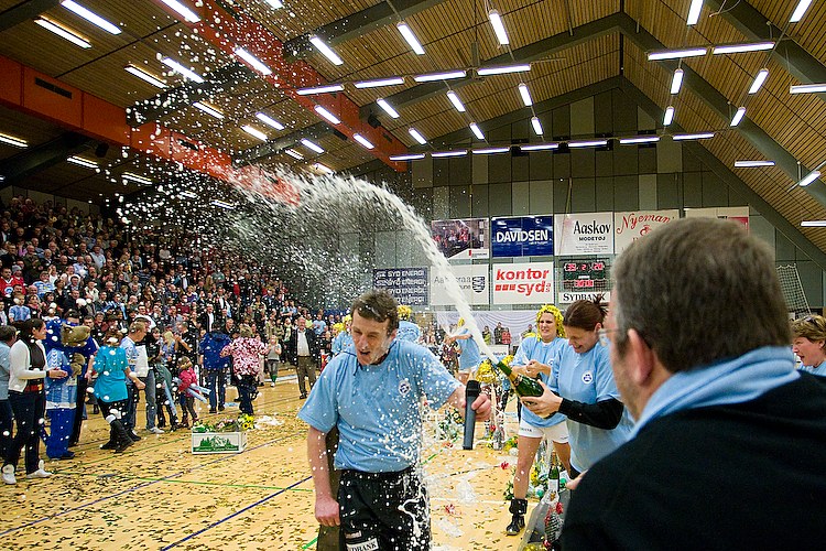 Jan Laugesen under beskydning.