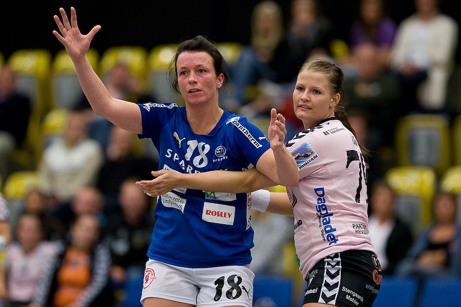 Majken Larsen Popp, Betina Kjr.