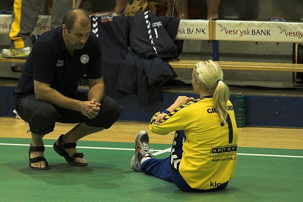 Rikke Poulsen og mlmandstrner Antoni Parecki.