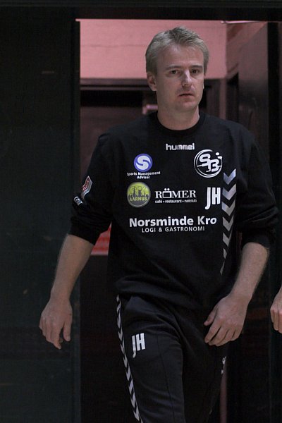 SK Aarhus indlb, trner Jesper Holmris.