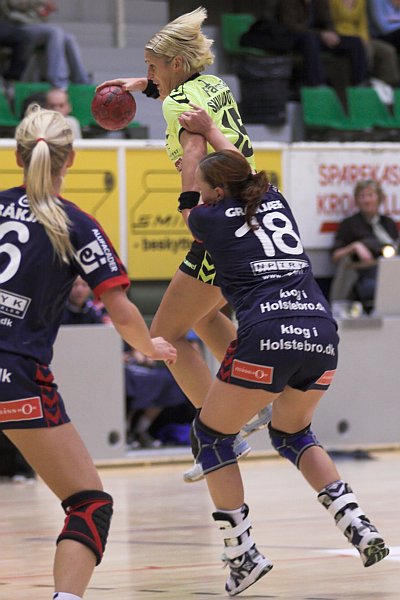 SK Aarhus' Hrafnhildur Skuladottir.