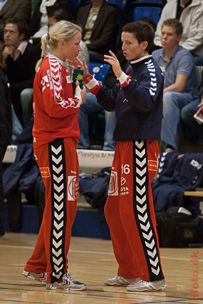 TimeOut.
Rikke Poulsen & Randi Kristoffersen.