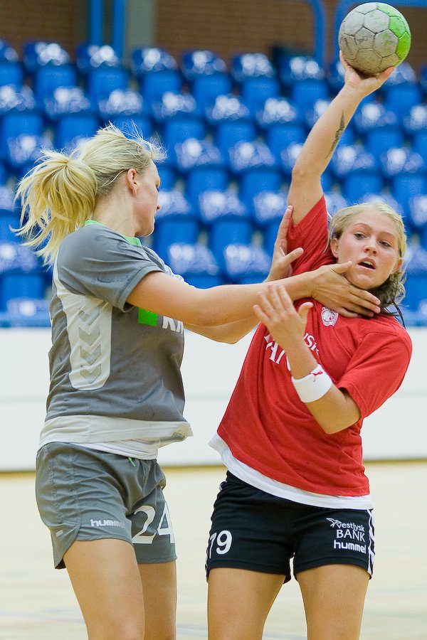 Pernille Larsen, Kristina Kristiansen.