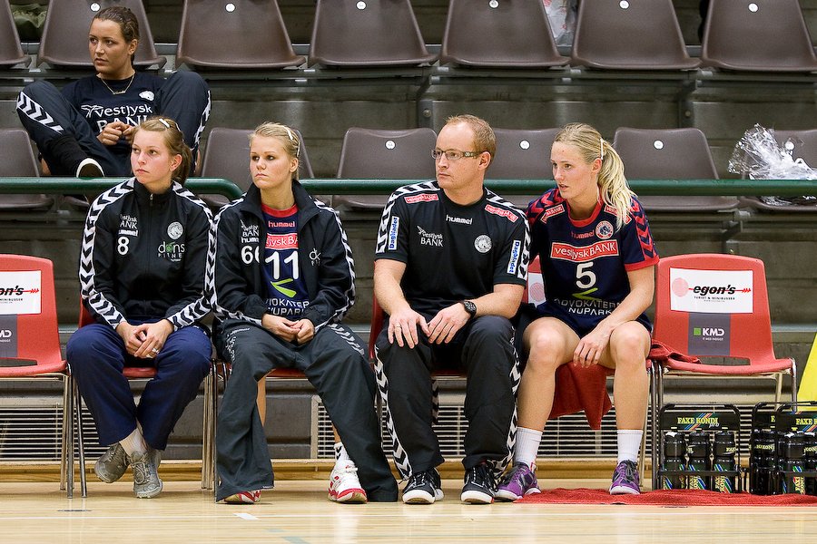 TTH bnken.
Bl.a. Amalie Grav Srensen, Louise Hein Jrgensen, Niels Agesen Nielsen, Rikke Hjortlund.