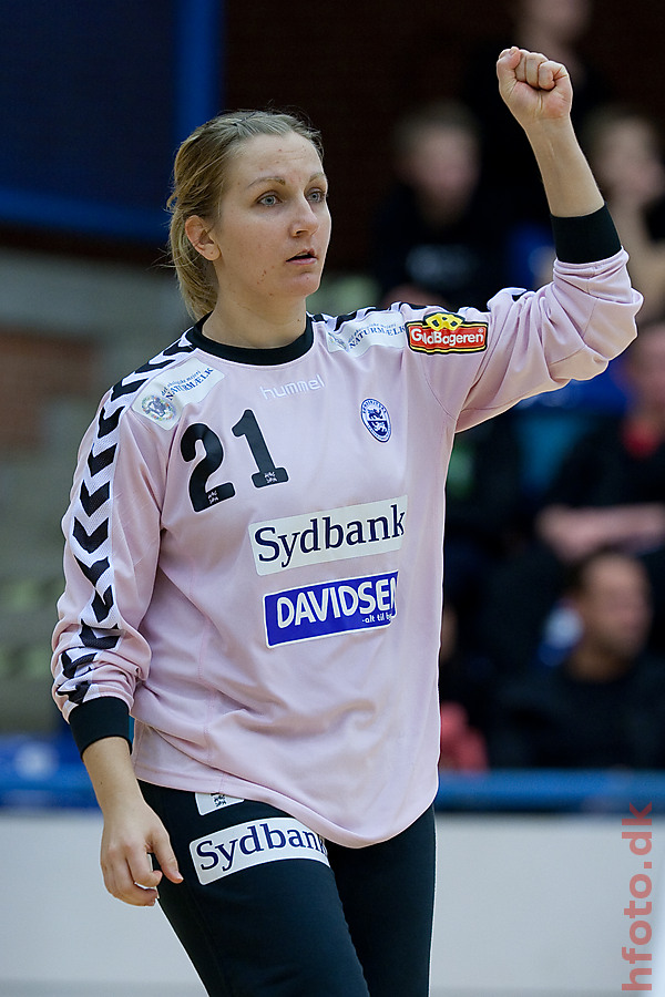 Orsolya Kurucz.