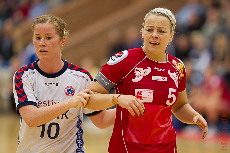 Mette Gravholt, Isabel Blanco.