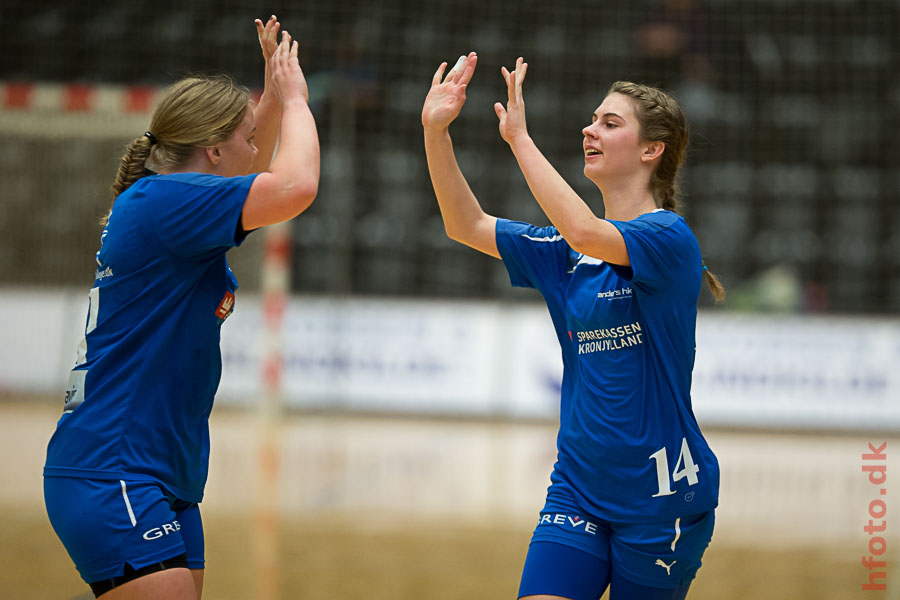 Lotte Vestergaard, Camilla Larsen Deg