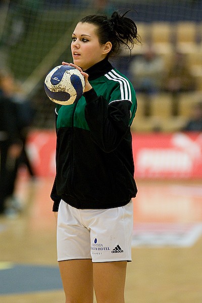 Szandra Zacsikova.