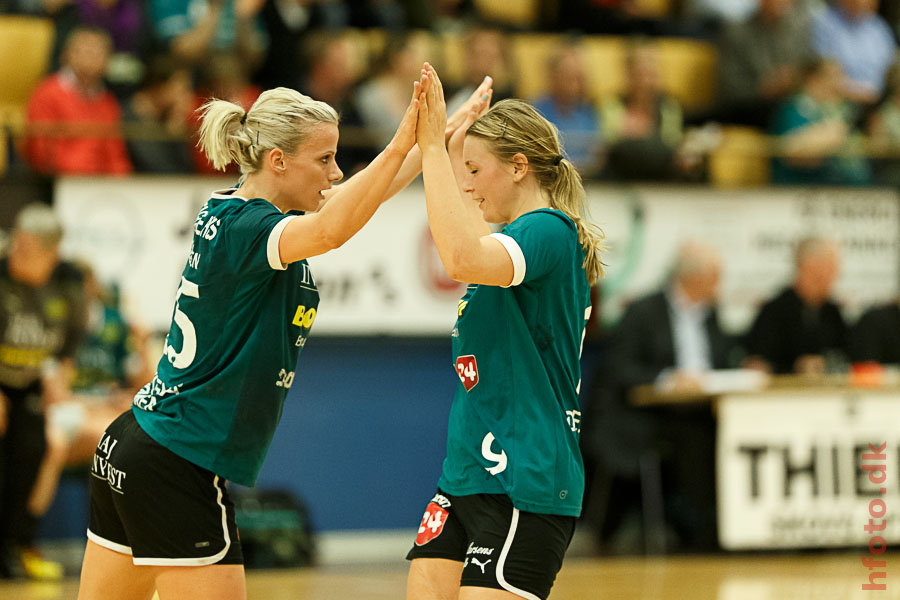 Sabine Pedersen, Isabelle Gulldn